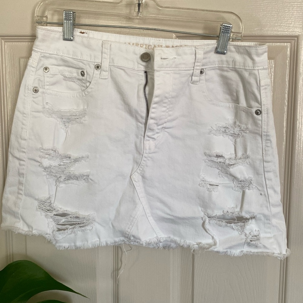 American Eagle White Distressed Mini Skirt